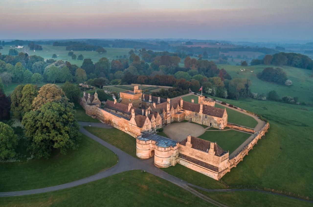 Вилла The Stables Kings Cliffe Экстерьер фото